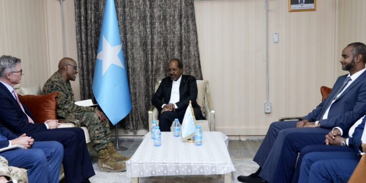 President Hassan Sheikh Meets with AFRICOM Commander over Strengthening Security Ties